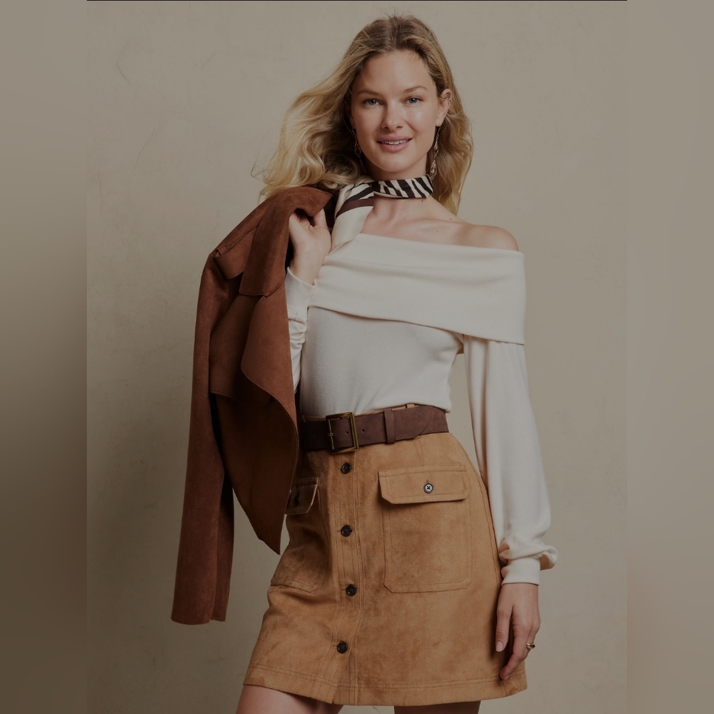 NWT SOFT LUXE OFF-SHOULDER TOP
